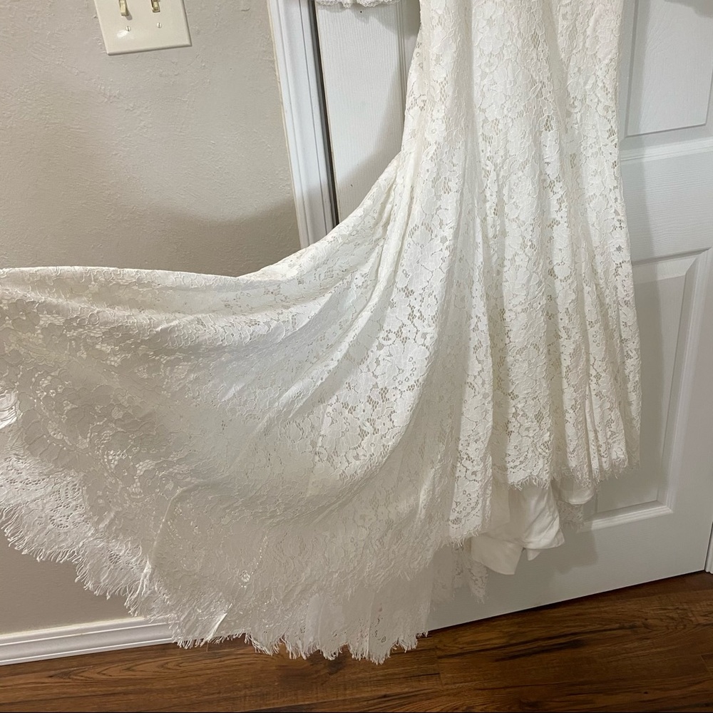 Wedding dress wedding gown lace detail long train - Picture 15 of 17